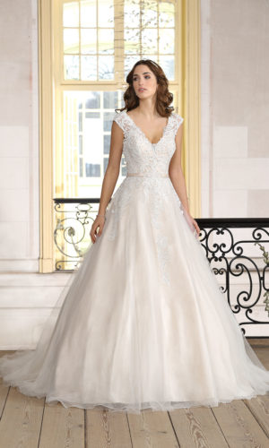 Tres Chic 9240