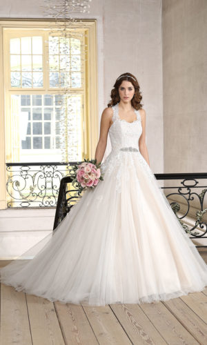 Tres Chic 9268